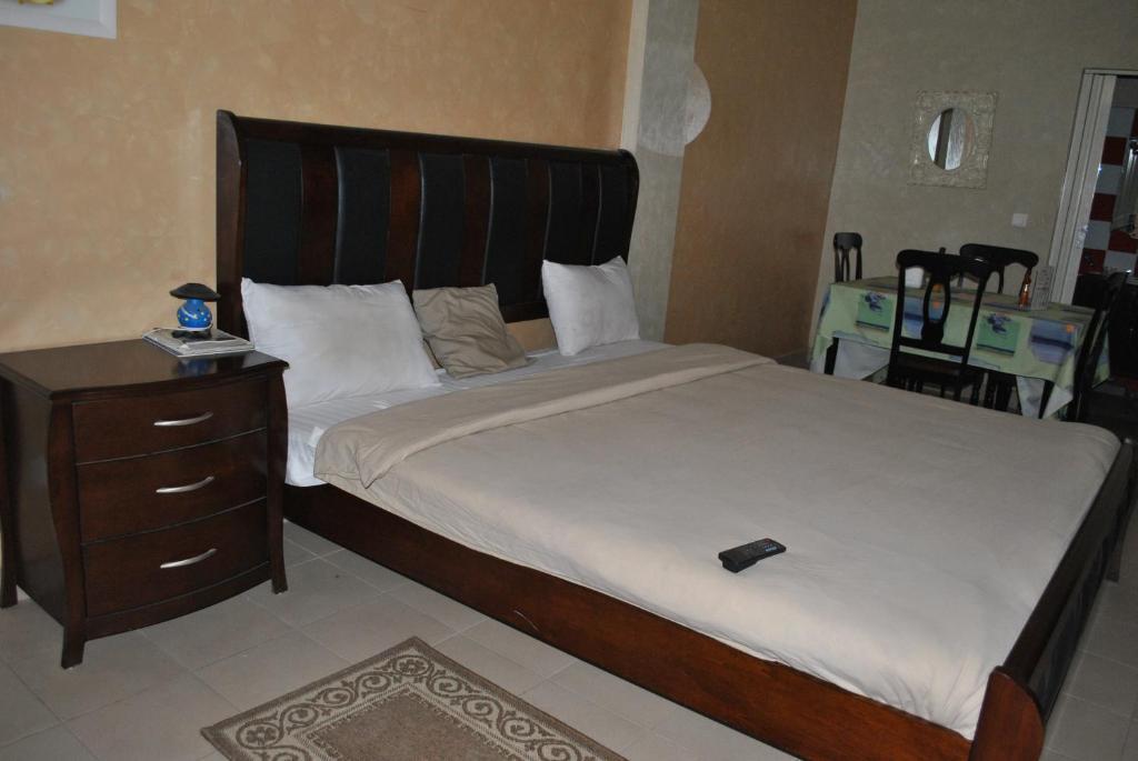Hotel Magic Land Dakar Zimmer foto